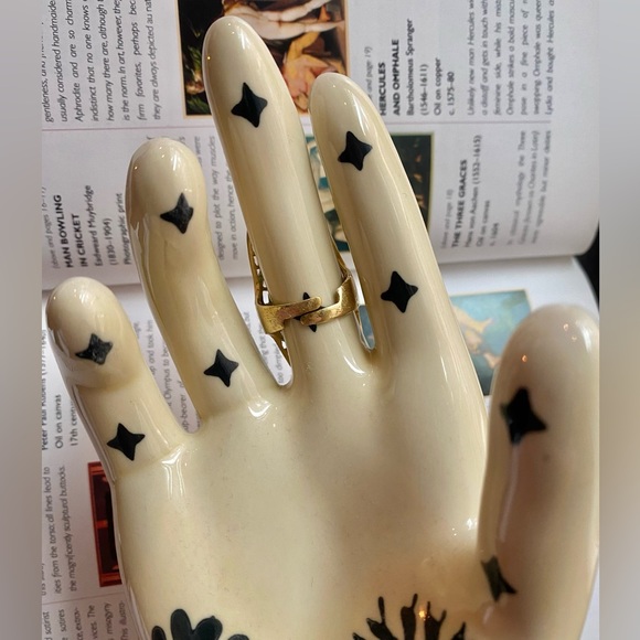 SOLD | Brass Floral Sunburst Cutout Adjustable Ring - Picture 2 of 4